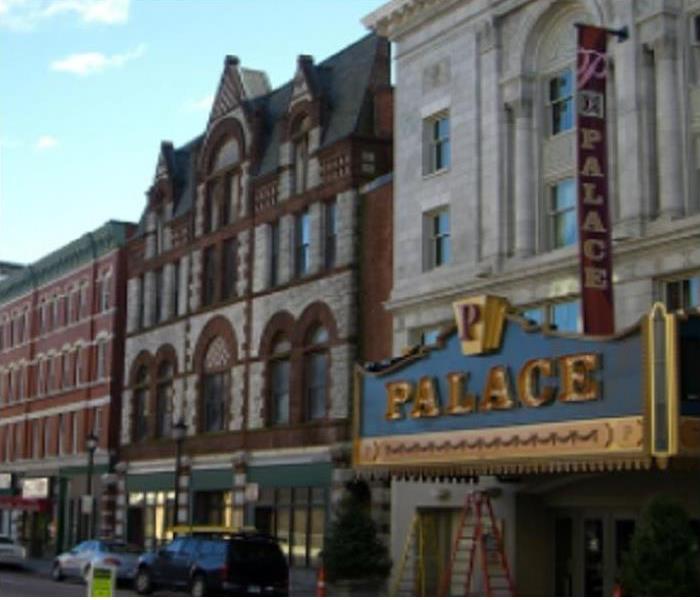 outside view of Palace Theater